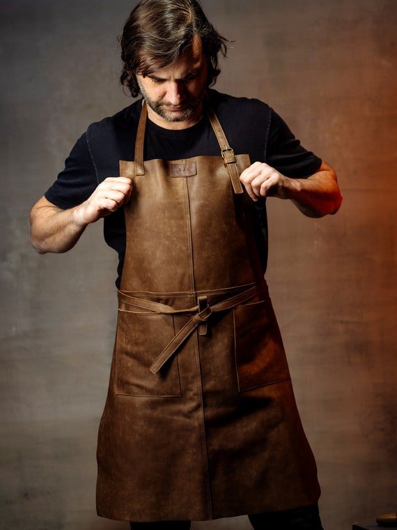 Why Every Craftsman Needs a Leather Apron with Tool Pockets